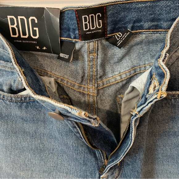 NWT. Urban Outfitters BDG Medium Wash Distressed Bootcut Jeans - Picture 2 of 4